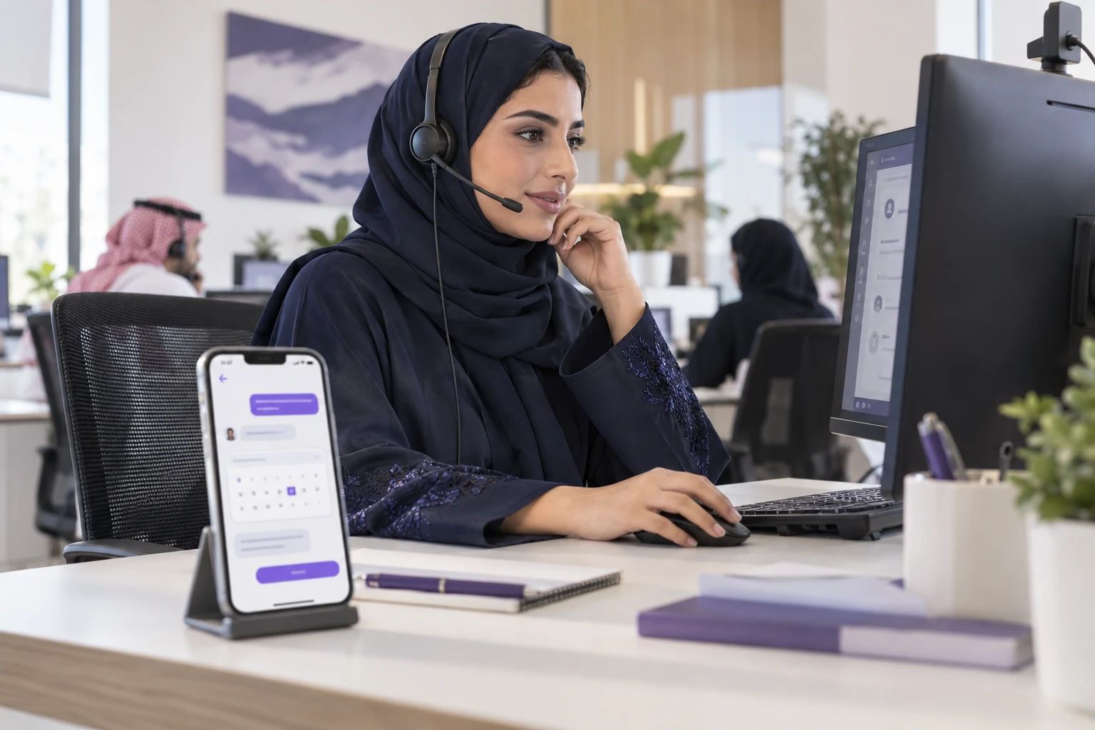 Digital customer service conversation with an intelligent assistant